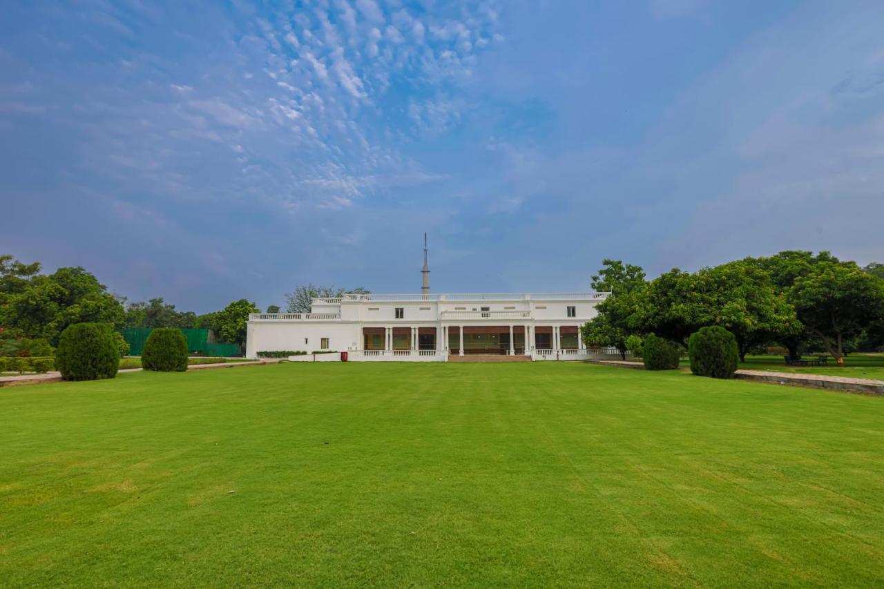 Taj Ganges, Varanasi Bagian luar foto The residence of the President of India